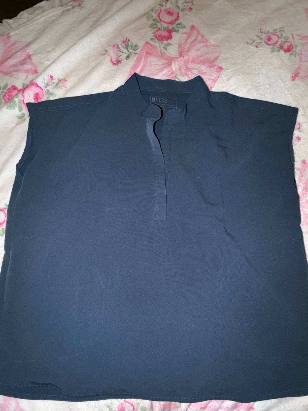 Figs Men's Navy Short-Sleeve Mandarin Henley